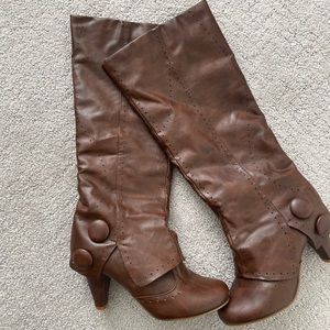 Not Rated size 6.5 heeled boots
